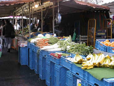 wochenmarkt.jpg (722892 Byte)